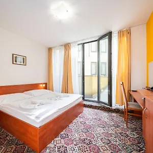 vizitați hotelul