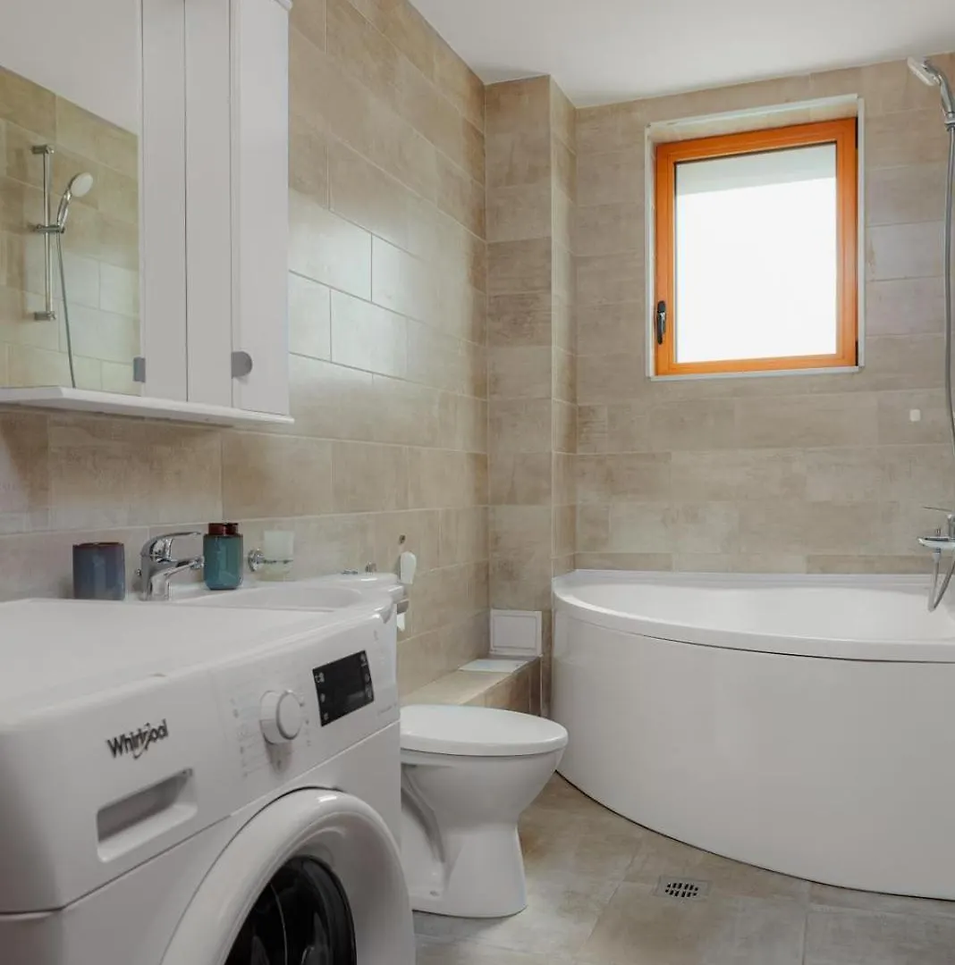 Heart Of Downtown 3 Rooms Apartment Self Check In Bucureşti 0*,