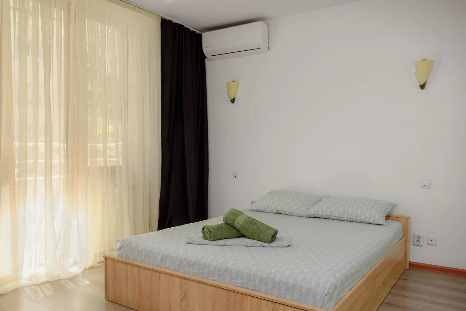 Heart Of Downtown 3 Rooms Apartment Self Check In Bucureşti