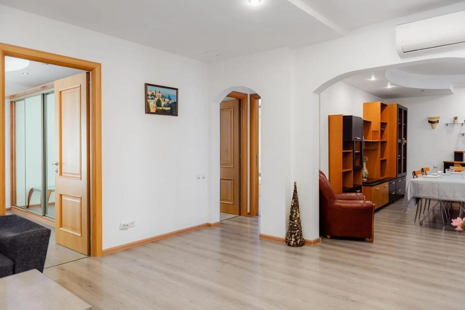 Heart Of Downtown 3 Rooms Apartment Self Check In Bucureşti România