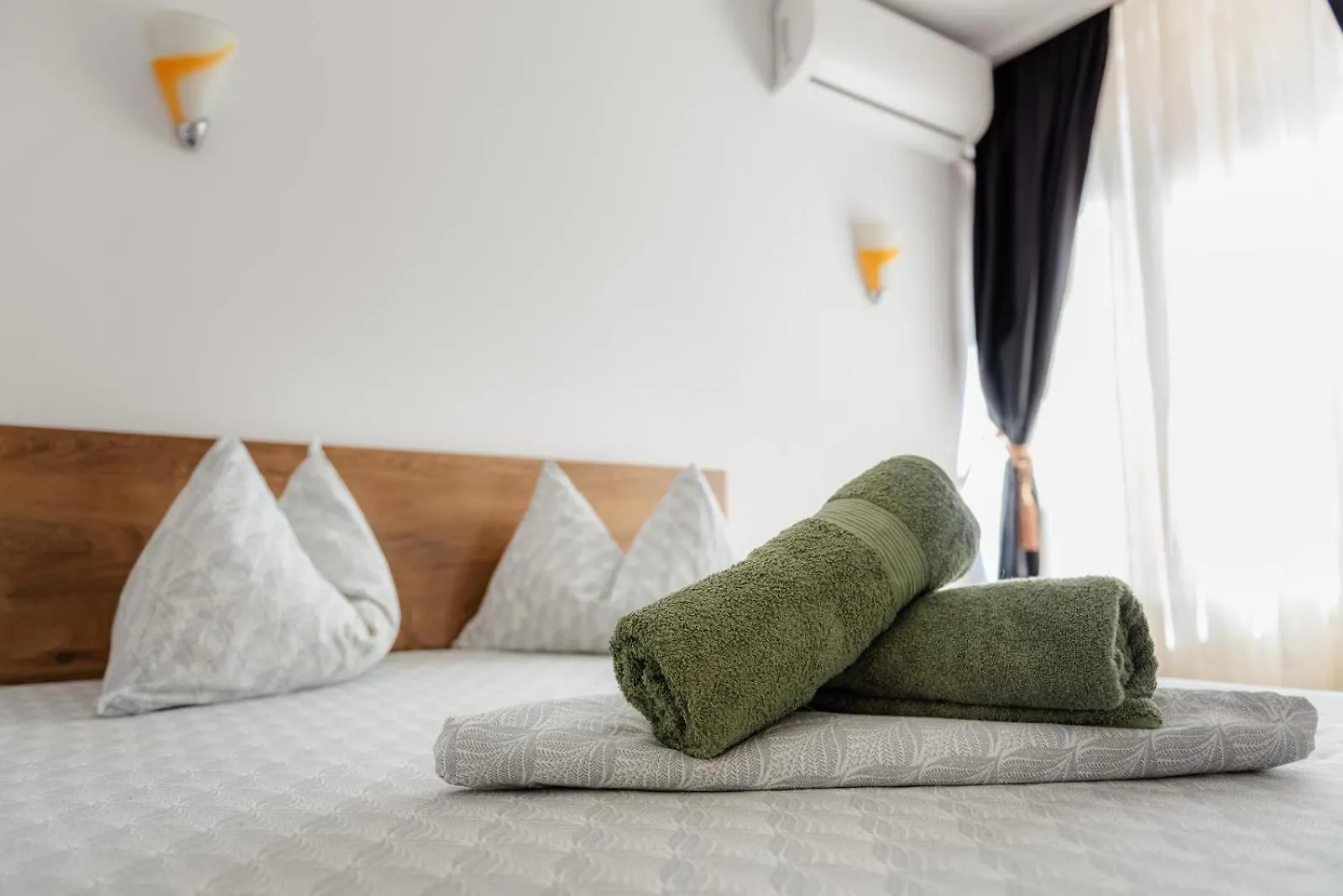 Heart Of Downtown 3 Rooms Apartment Self Check In Bucureşti România