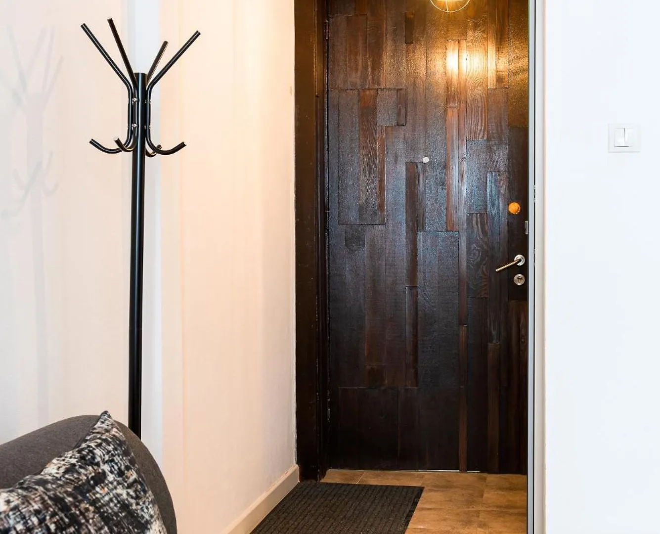 Heart Of Downtown 3 Rooms Apartment Self Check In Bucureşti