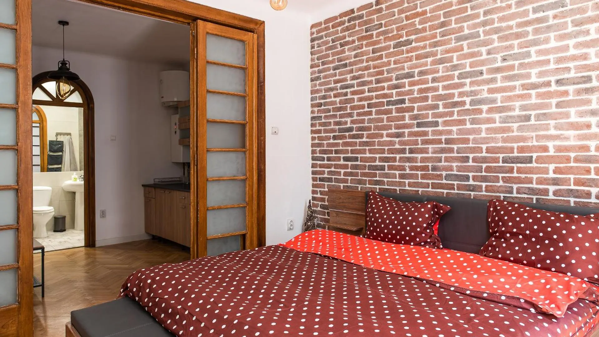 Heart Of Downtown 3 Rooms Apartment Self Check In Bucureşti România